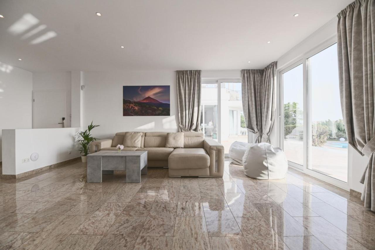 Villa Boutique Tenerife 아데제 외부 사진